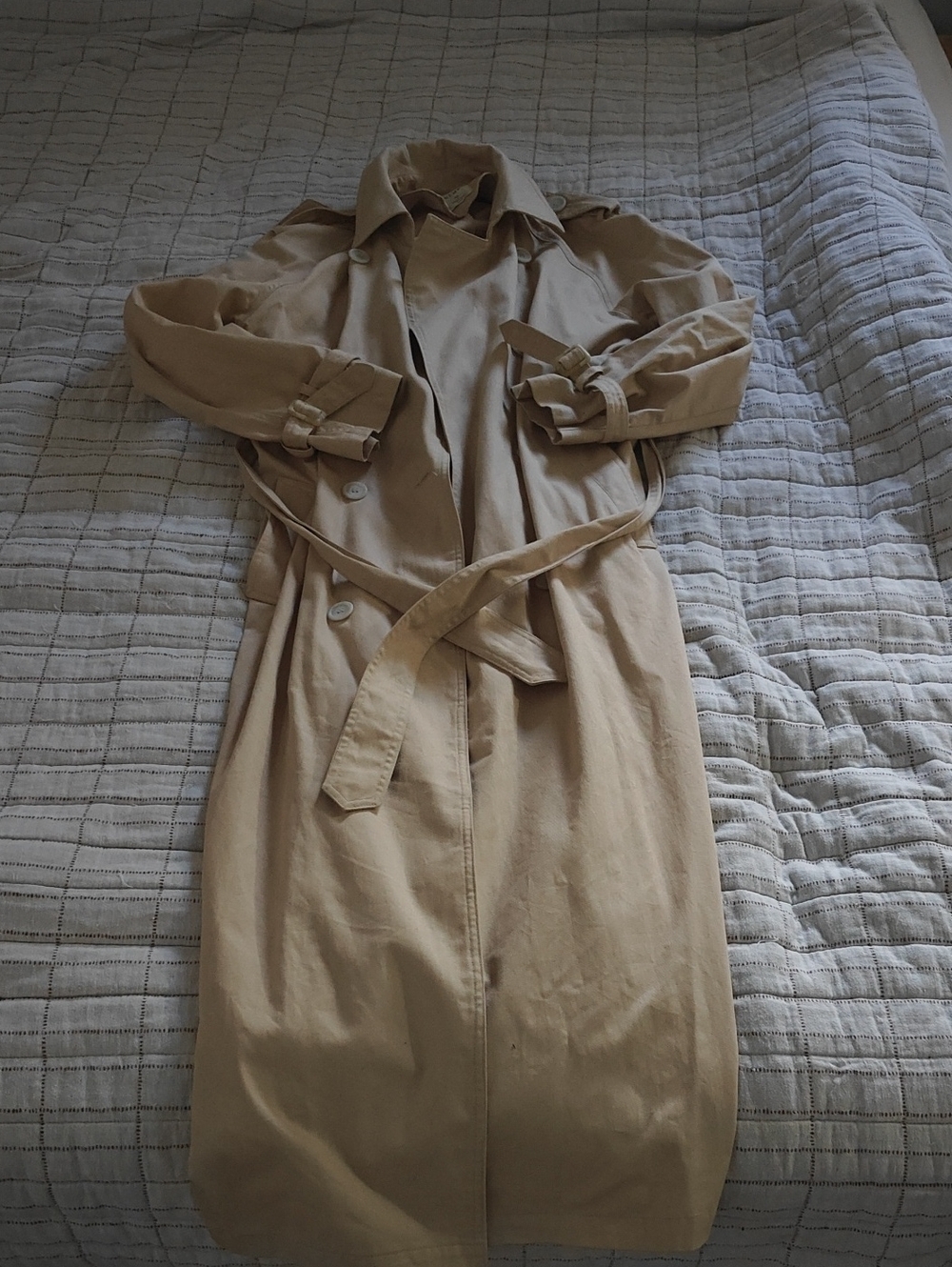 Boheme Goods Organic Cotton trench.